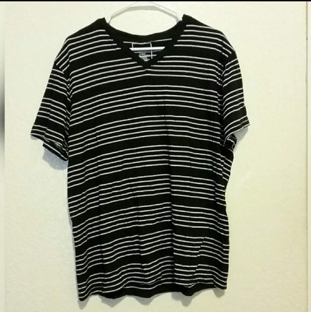 Dikotomy Black & White Striped T XL